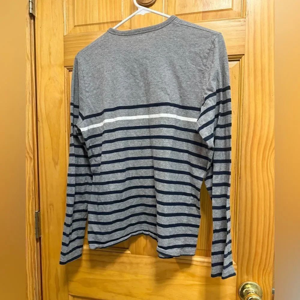 Old Navy size S basic striped blouse - Picture 5 of 6